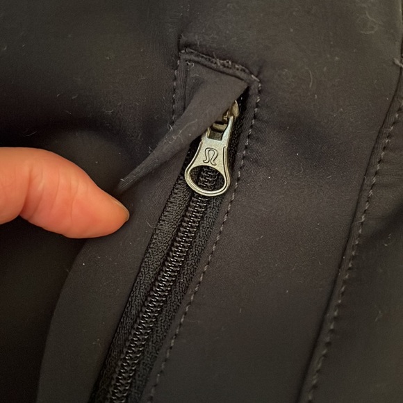 Lululemon &go everywhere pant in inkwell - Picture 4 of 4
